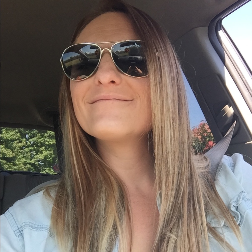 Meet your Posher, Dani